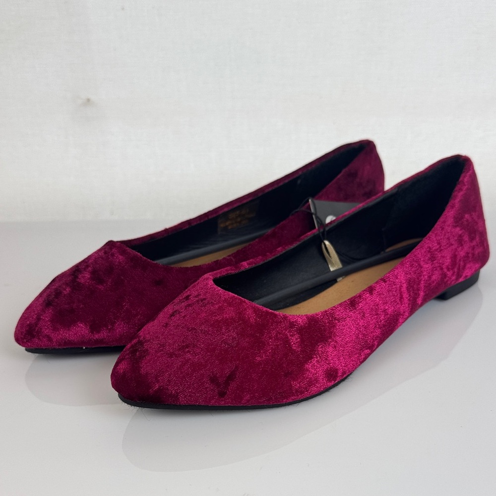 💋 NWT Velvet Ballet Flats red burgundy Small 5/6 by Chatties